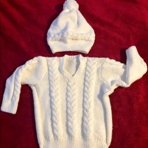 NEW! Hand knit baby set